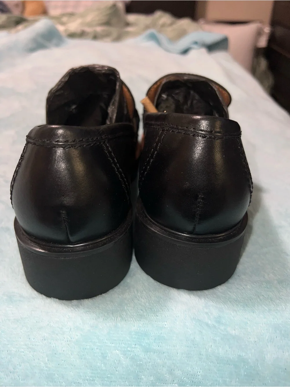 Earth Black Leather Men's Chain-Detail Slip-On Loafers